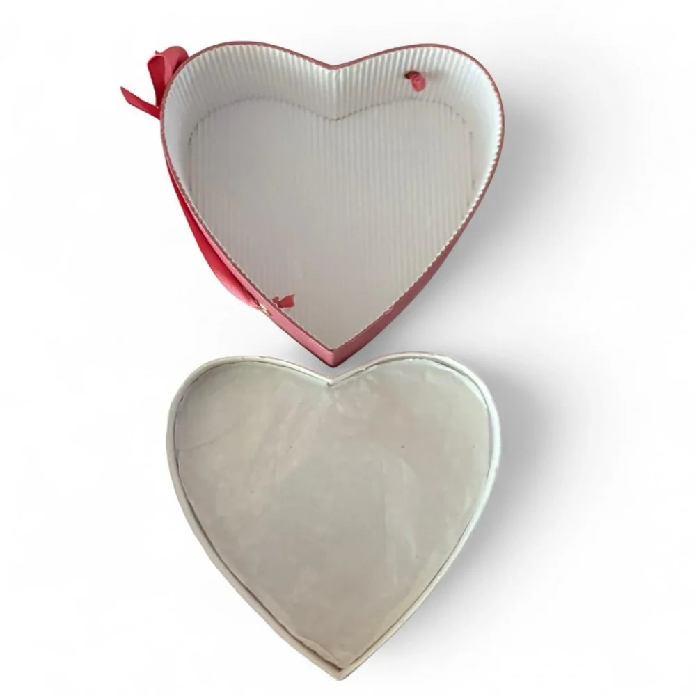 Williams Sonoma heart shaped plate set